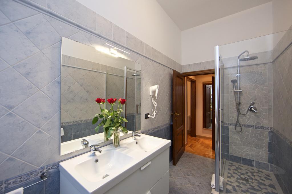 I Cipressi Del Poggio B&B Florence Room photo